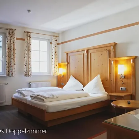 Lamm Ξενοδοχείο 4*